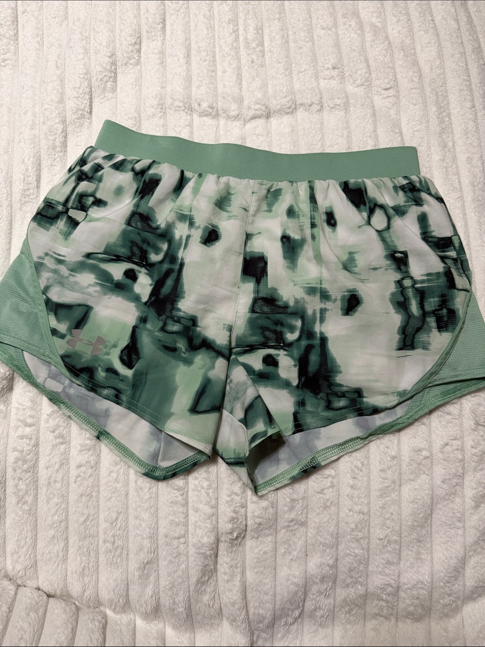Under Armour Shorts | Size Small